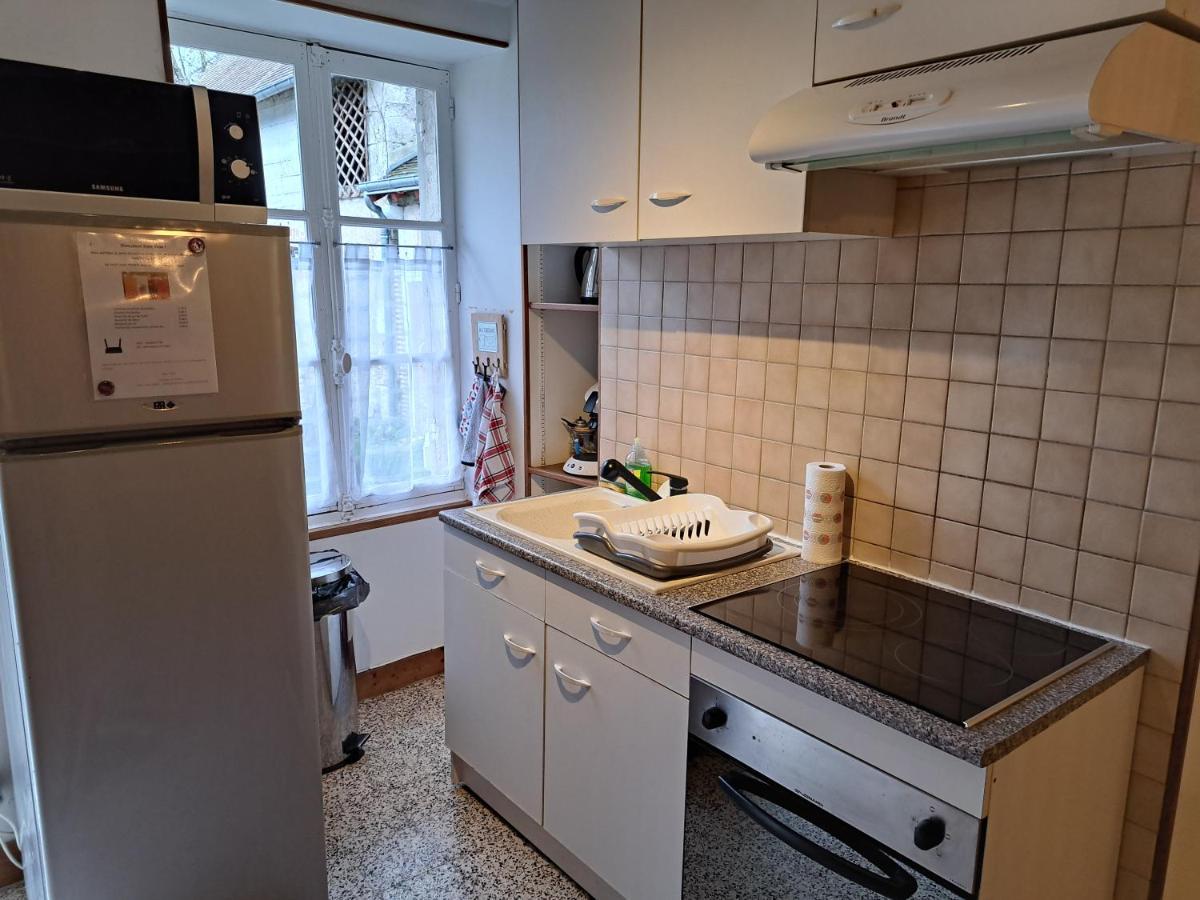 Gîte de la tour de Loire 65 m2 au pied d'une tour du 17ème Mer Esterno foto
