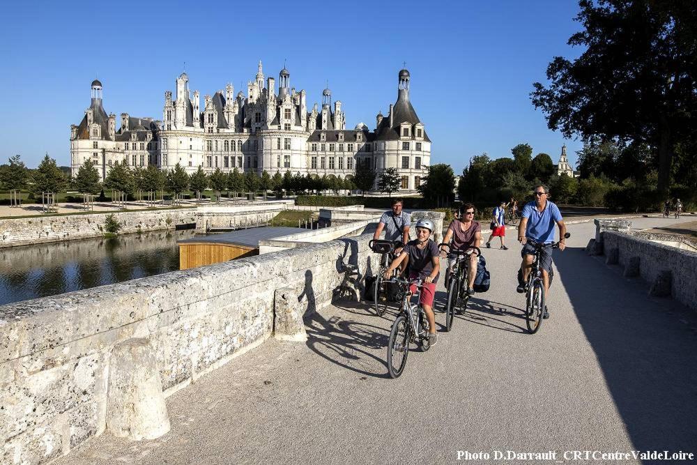 Gîte de la tour de Loire 65 m2 au pied d'une tour du 17ème Mer Esterno foto