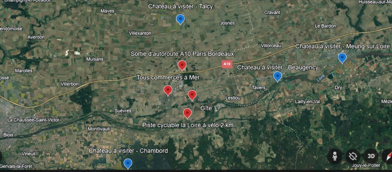 Gîte de la tour de Loire 65 m2 au pied d'une tour du 17ème Mer Esterno foto
